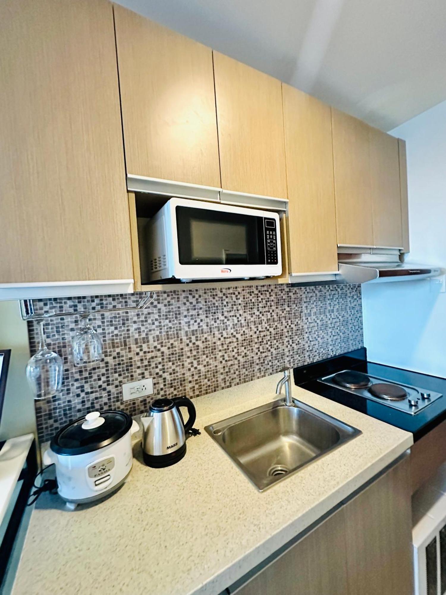 Apartment 19h Tower 2 In Horizons 101 *